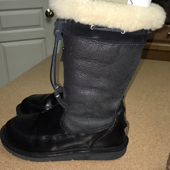 Ugg Boots - Picture 4 of 8